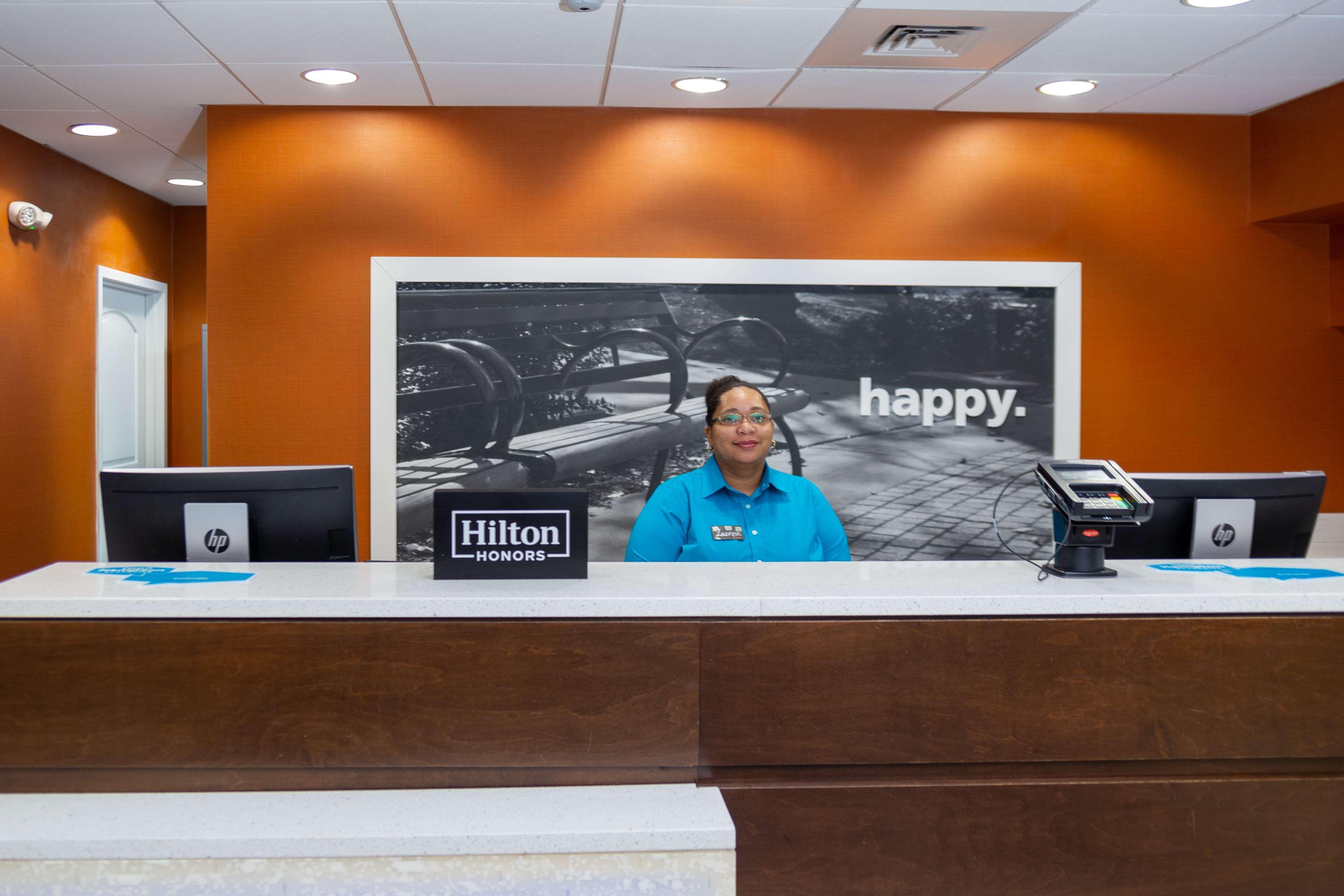Hampton Inn Columbia I-26/Harbison Blvd Exterior photo