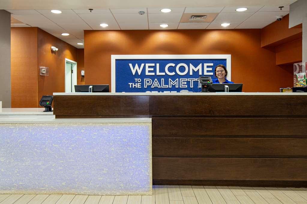 Hampton Inn Columbia I-26/Harbison Blvd Exterior photo