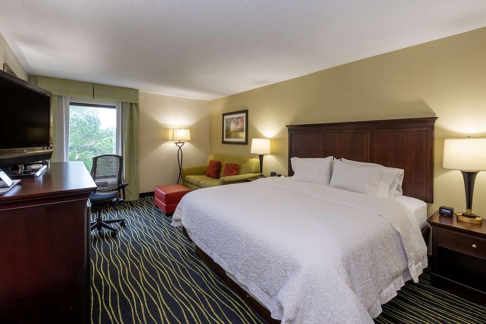 Hampton Inn Columbia I-26/Harbison Blvd Exterior photo