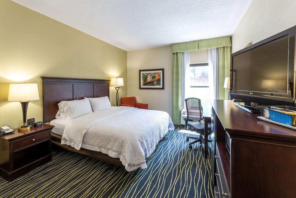 Hampton Inn Columbia I-26/Harbison Blvd Exterior photo