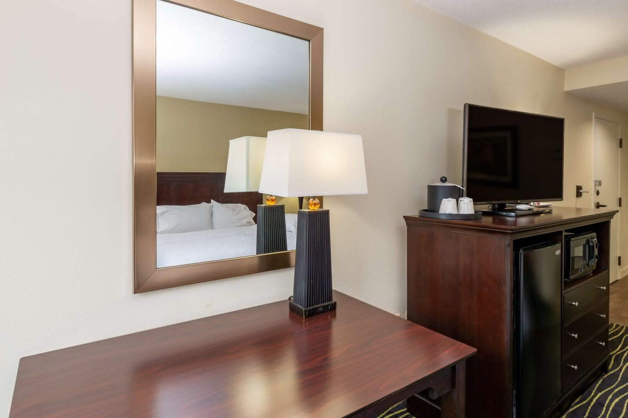 Hampton Inn Columbia I-26/Harbison Blvd Exterior photo