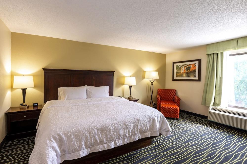 Hampton Inn Columbia I-26/Harbison Blvd Exterior photo