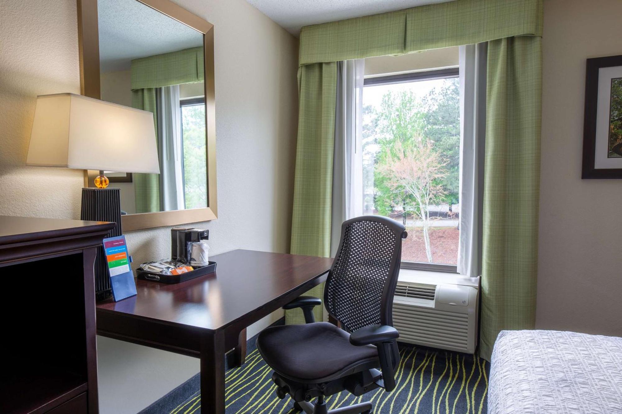 Hampton Inn Columbia I-26/Harbison Blvd Exterior photo