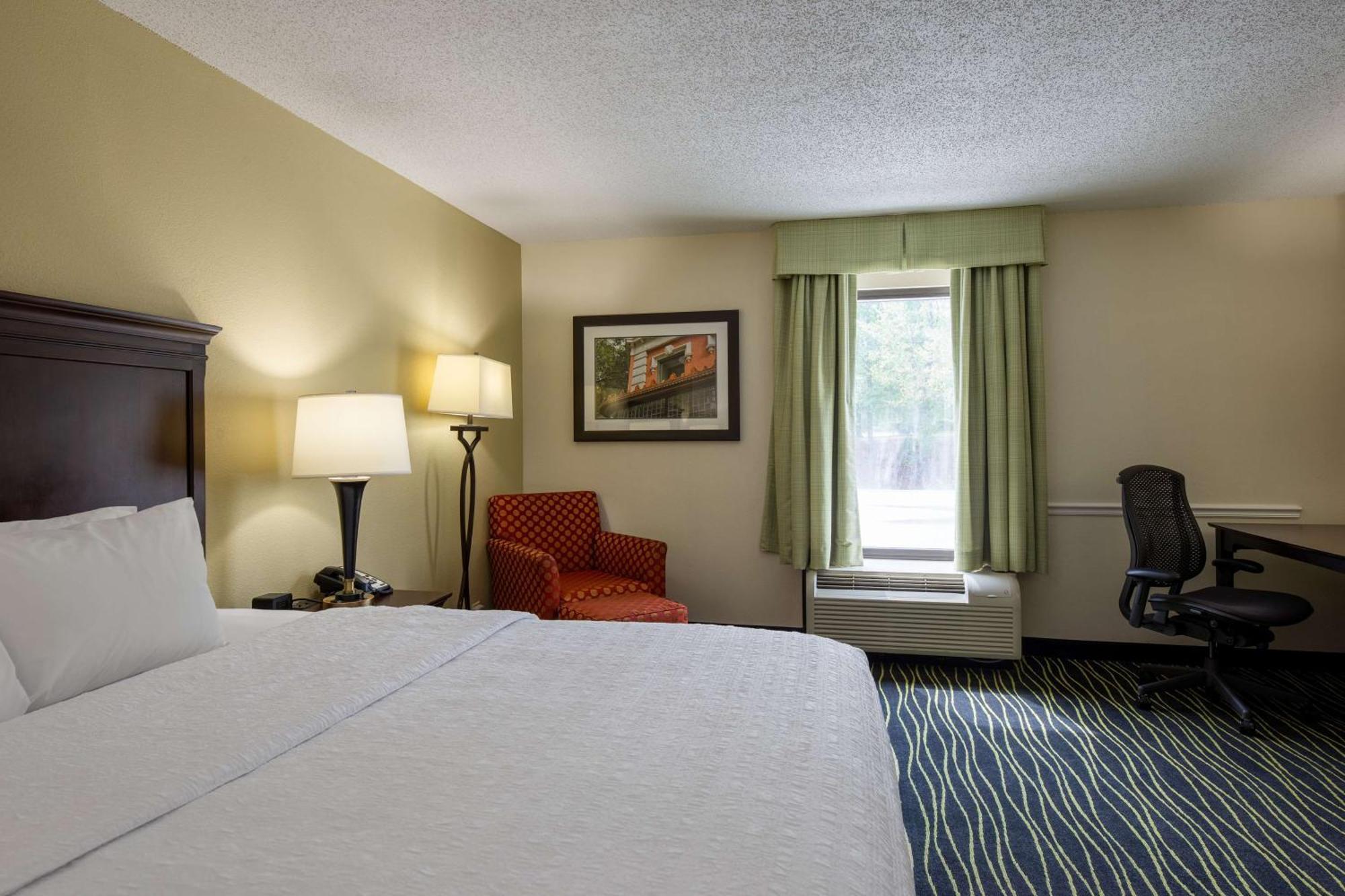 Hampton Inn Columbia I-26/Harbison Blvd Exterior photo